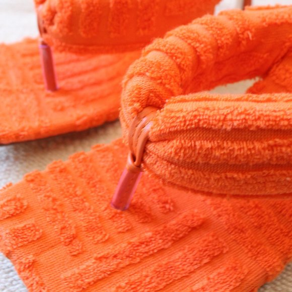 ๐๏ธCity Girl Collection// Orange Thong Sandal - Picture 6 of 13